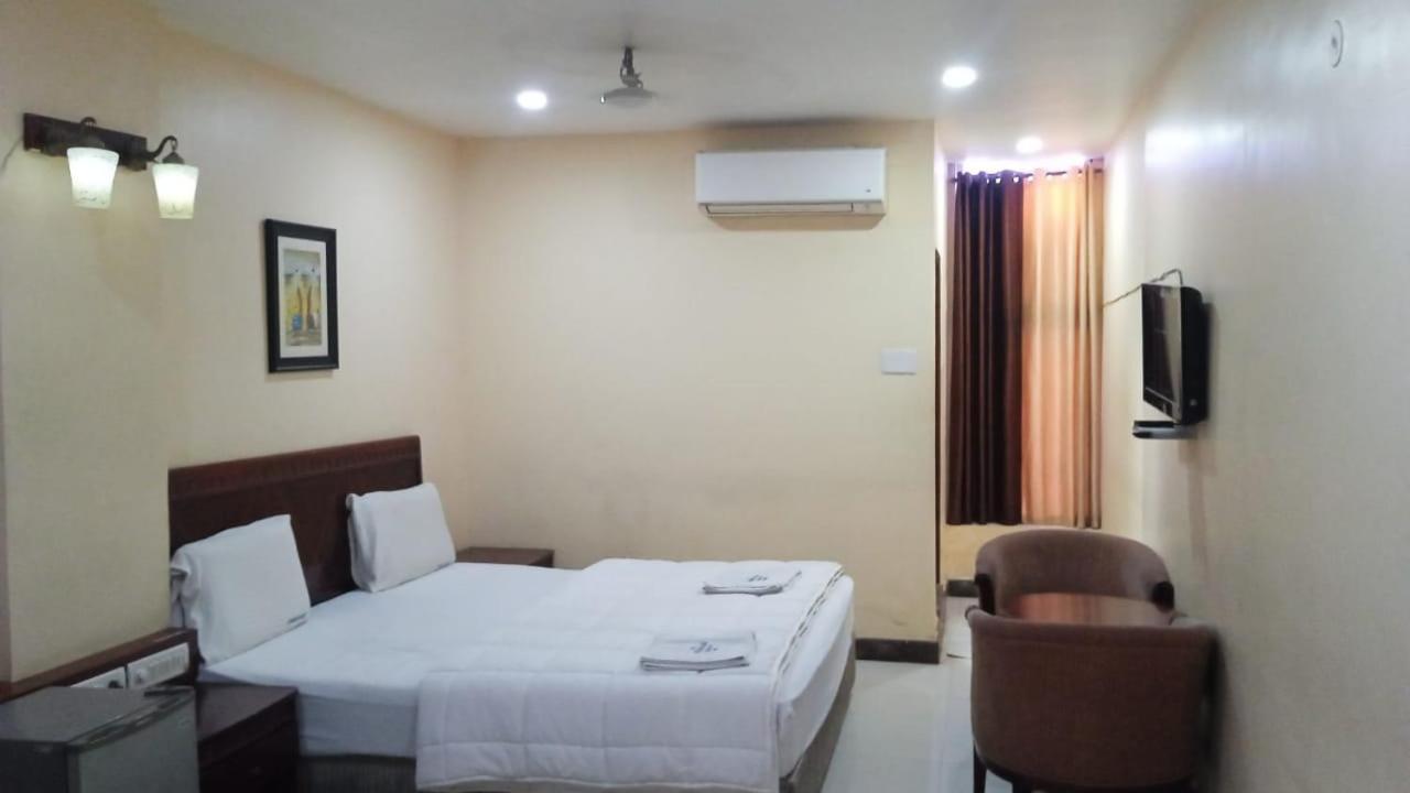 Hotel Sriannamalaiyar Residency Vellore Exterior foto