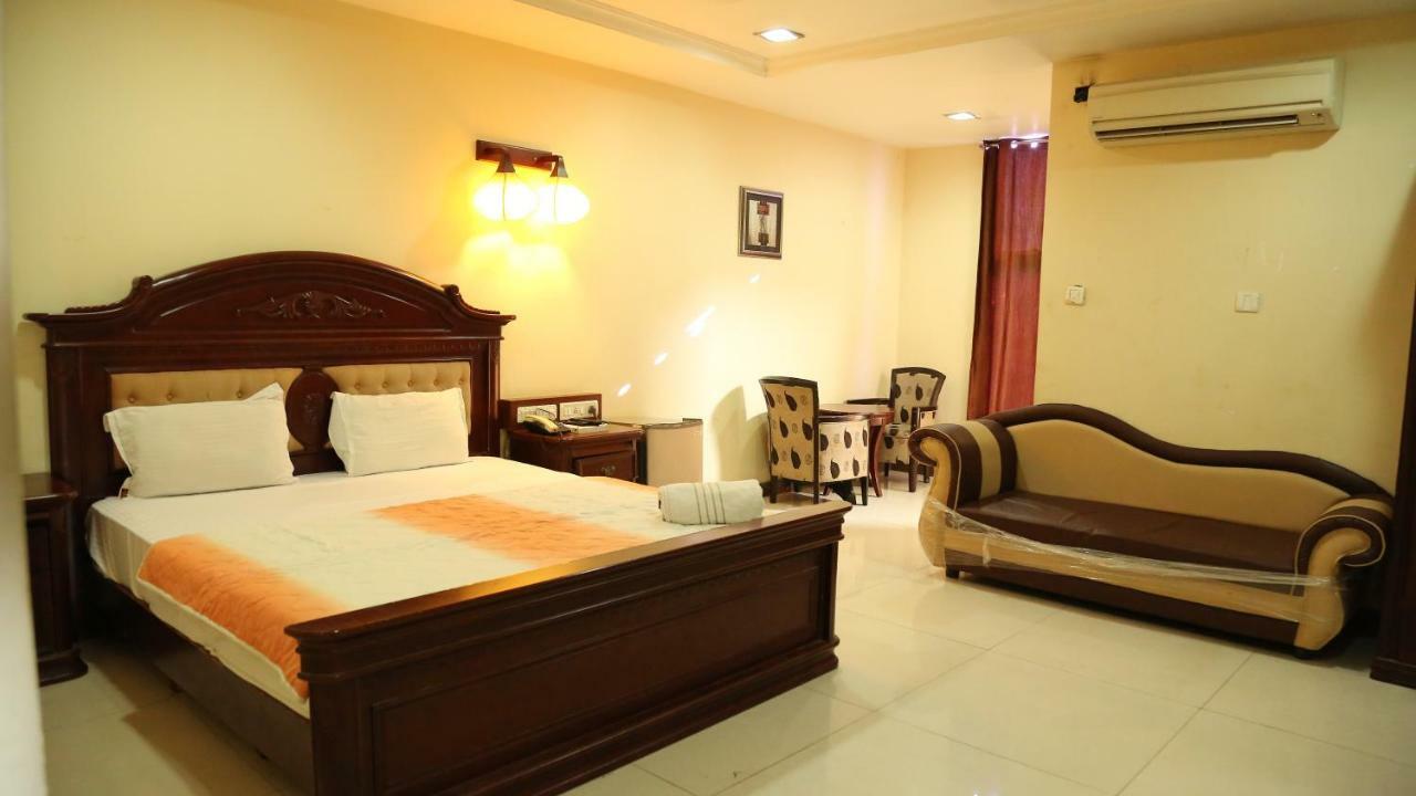 Hotel Sriannamalaiyar Residency Vellore Exterior foto